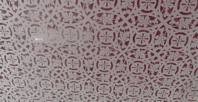 Beispiel 4: Von uns wiederbelebte Endlosmuster zeigen unsere sehr exakte, detailgetreue Arbeit.