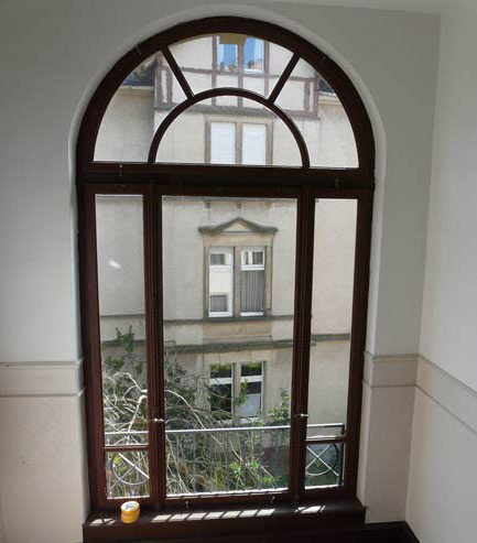 Segmentbogenfenster vor unserer Gestaltung